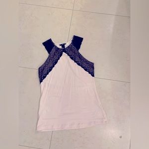 H&M sleeveless top in cream and black. Sz M